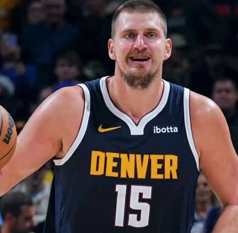 东契奇重要时刻锐不可当，老鹰带队取胜！的简单介绍