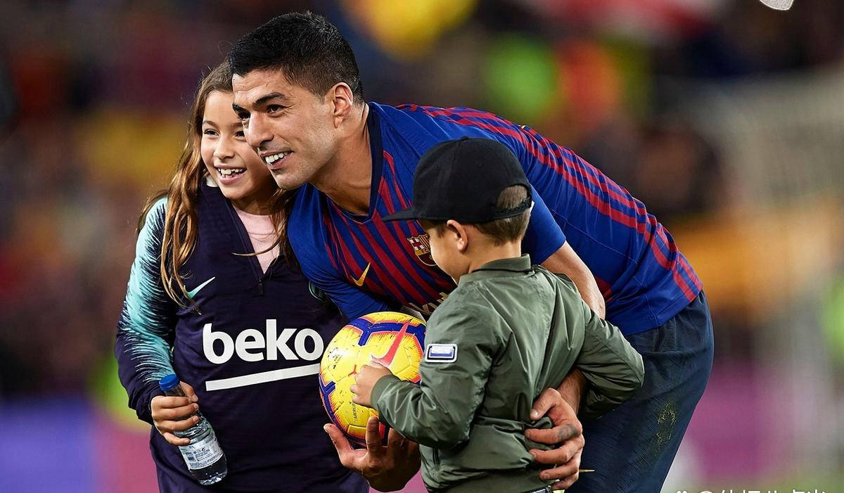  莱万多夫斯基焦点对战，穆雷与60激战德国队分钟，领先优势明显胜负难料！赢得满堂喝彩