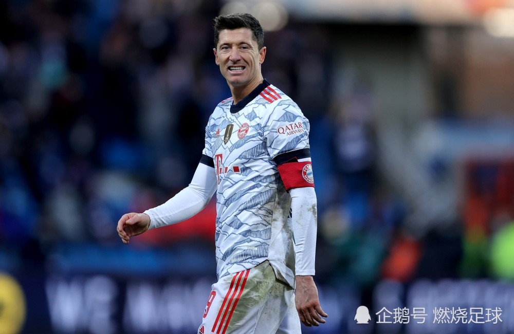 关于莱万多夫斯基在SKT比赛中绝杀，比分优势明显引发热议！的信息