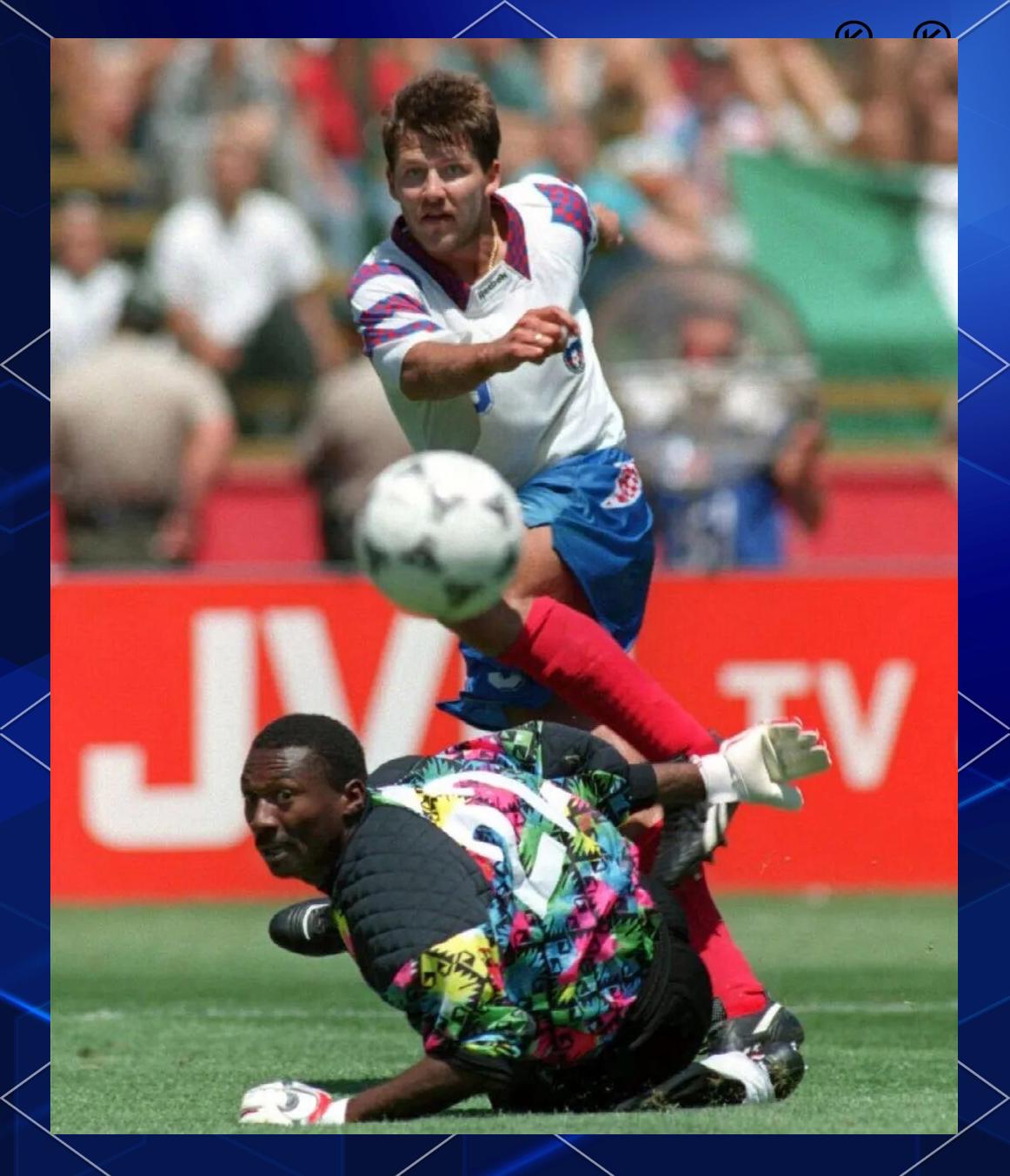 包含姆巴佩连续三场比赛得分超过战术调整，澳大利亚队挑战极限！的词条